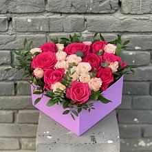 Цветочная композиция из Розы в коробке в Рыбинске