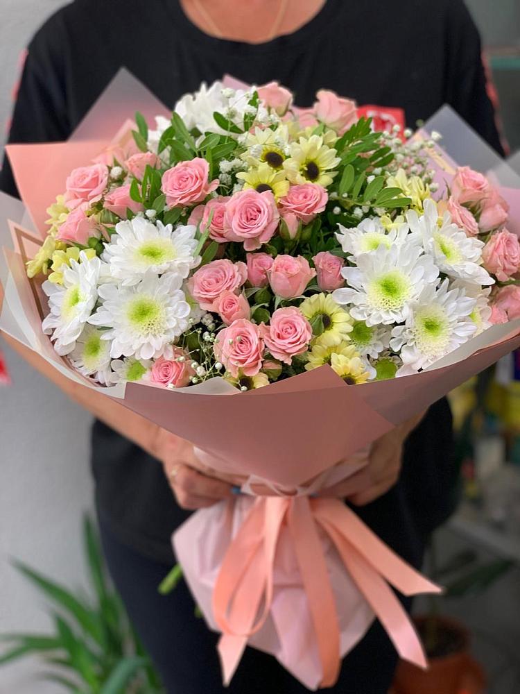 Букет цветов из: Розы и Хризантемы в Рыбинске