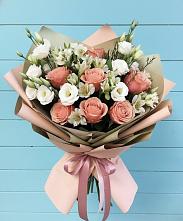 Букет цветов из:  Розы, Альстромерии и Лизиантусы в Рыбинске