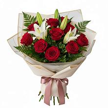 Букет цветов из:  Лилии и Розы в Рыбинске