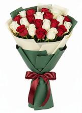 Букет Микс из красных и белых роз #REPLACE_PRED# Рыбинске