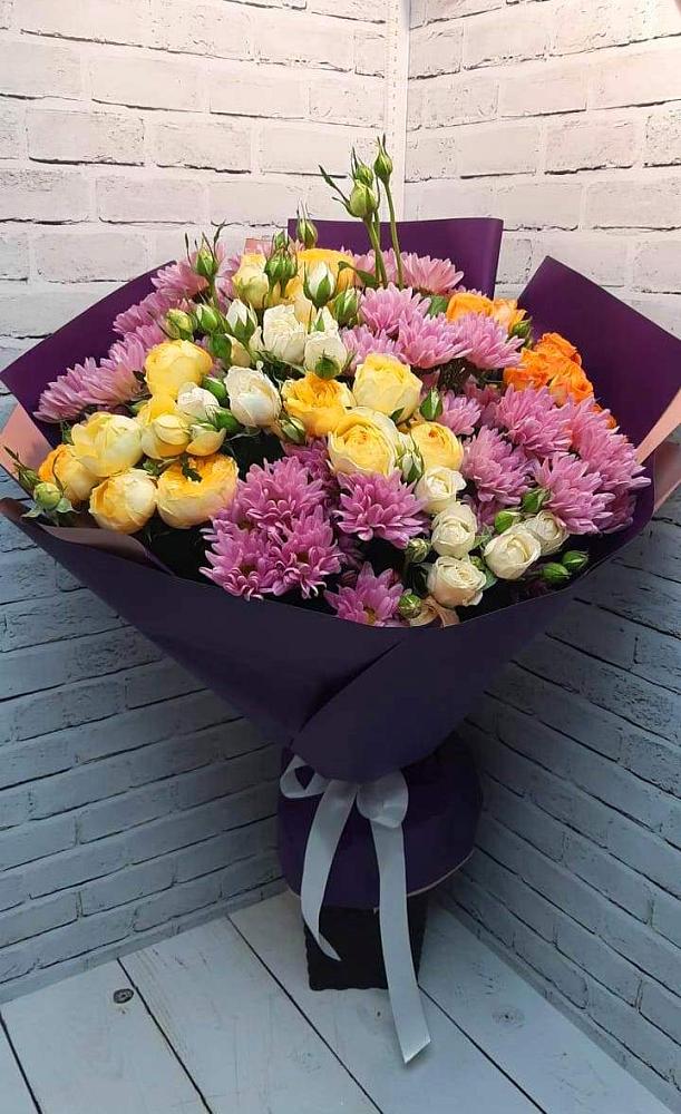 Букет цветов из: Хризантемы и Розы в Рыбинске