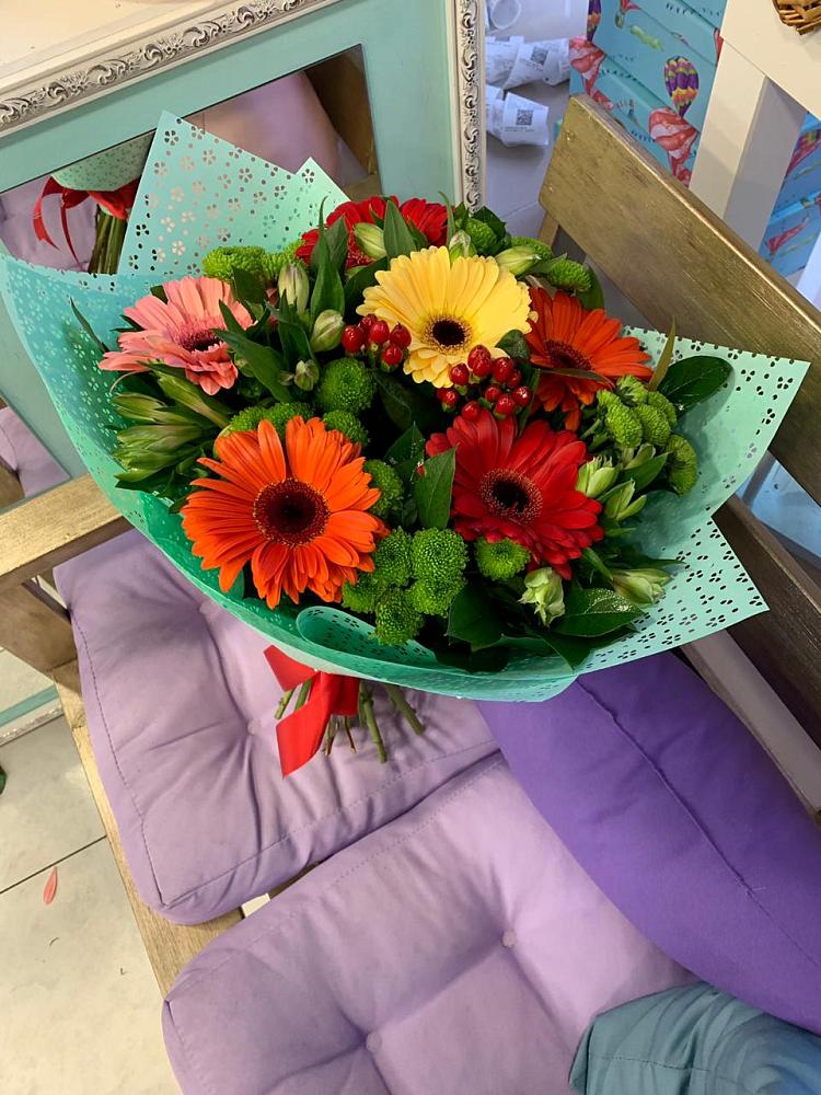 Букет цветов из: Герберы, Хризантемы и Альстромерии в Рыбинске