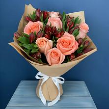 Букет цветов из:  Розы и Альстромерии в Рыбинске