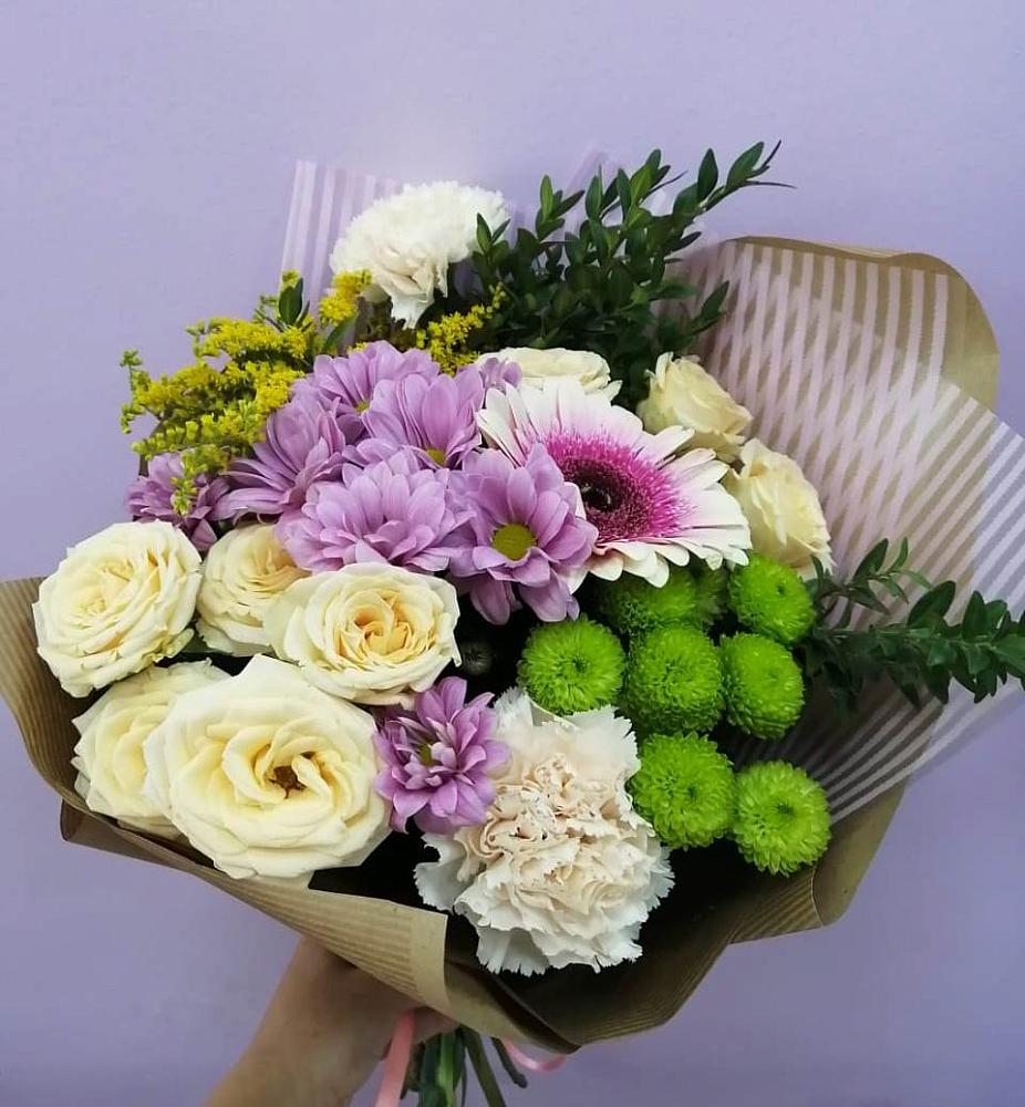 Букет цветов из: Хризантемы, Розы, Гвоздики и Герберы в Рыбинске