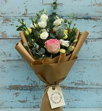 Букет цветов из:  Розы и Лизиантусы в Рыбинске